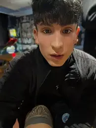 _Tomy08calderon — Stripchat recorded stream image, 28.08.2026 00:40