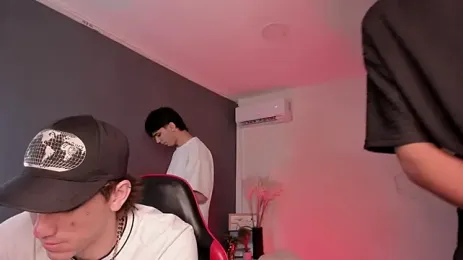 Handsomeboyss19 — Stripchat recorded stream image, 28.08.2026 20:40