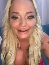 shortybig_official — Stripchat recorded stream image, 30.08.2026 03:00