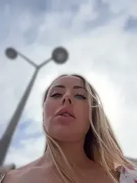 EmaSalis — Stripchat recorded stream image, 01.09.2026 11:00