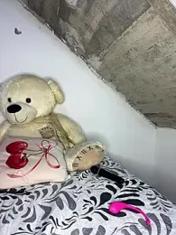Melody_rouxxx — Stripchat recorded stream image, 02.09.2026 00:00