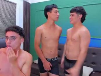 couple_showsex — Chaturbate recorded stream image, 05.09.2026 20:10