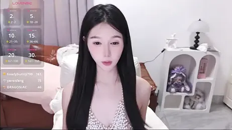 enya- — Stripchat recorded stream image, 09.09.2026 12:30