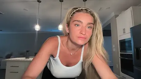 meggsworld — Stripchat recorded stream image, 10.09.2026 13:30