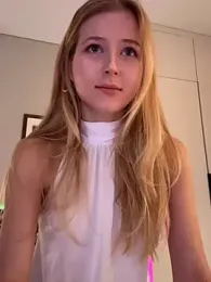 LunaRase — Stripchat recorded stream image, 11.09.2026 07:00