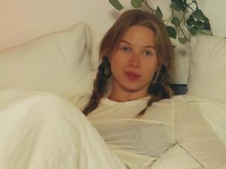 Emma Wilde — Flirt4free recorded stream image, 13.09.2026 03:00