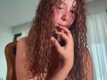 blissdilley — Chaturbate recorded stream image, 19.09.2026 04:30