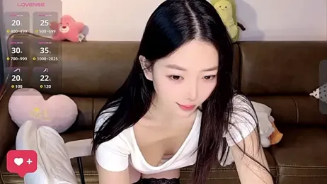 ziyu111 — Stripchat recorded stream image, 15.03.2025 17:00