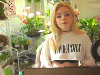 goldengoddessxxx — Chaturbate recorded stream image, 18.03.2025 15:00