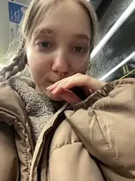 Baby_Tiny — Stripchat recorded stream image, 18.03.2025 19:00