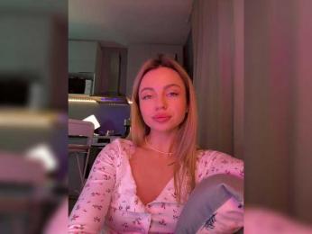 Nataliecroys — Bongacams recorded stream image, 19.03.2025 22:50