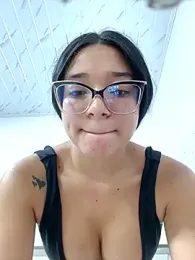 -VICKKY — Stripchat recorded stream image, 20.03.2025 13:30
