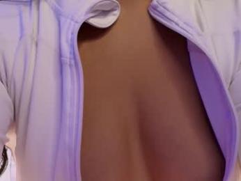 hollyextra — Chaturbate recorded stream image, 20.03.2025 15:40