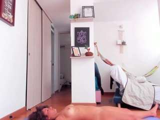 karlyee — Camsoda recorded stream image, 21.03.2025 14:30