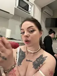 RollingGirls — Stripchat recorded stream image, 21.03.2025 17:20