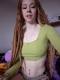 LucidLucy — Stripchat recorded stream image, 22.03.2025 12:00