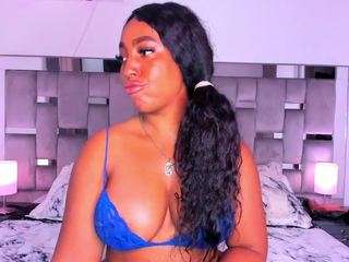 cammiila — Camsoda recorded stream image, 22.03.2025 12:50