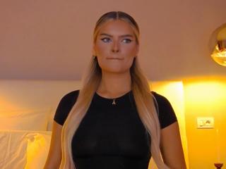 Anais A — Flirt4free recorded stream image, 22.03.2025 19:00