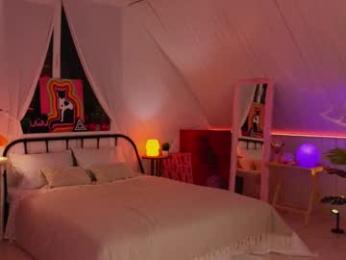 uwunikaa — Chaturbate recorded stream screenshot (22 Mar 2025)