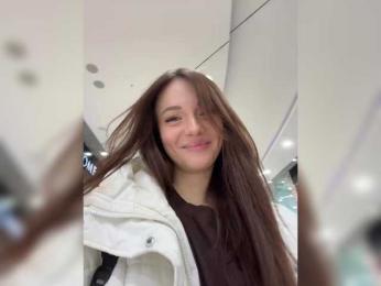 OlivkaVif — Bongacams recorded stream screenshot (23 Mar 2025)