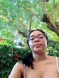 -VICKKY — Stripchat recorded stream image, 24.03.2025 13:20