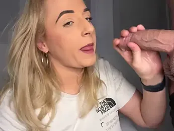 Strongqueen — Stripchat recorded stream image, 24.03.2025 17:50