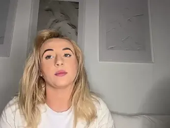Strongqueen — Stripchat recorded stream image, 24.03.2025 17:50