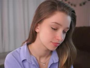 little_poetry — Chaturbate recorded stream image, 25.03.2025 13:00