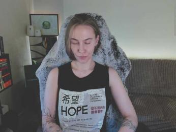 Adamova_Eva — Bongacams recorded stream screenshot (25 Mar 2025)