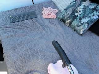 angie-roses — Camsoda recorded stream image, 27.03.2025 01:00