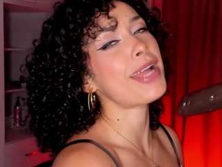 dani-moore — Camsoda recorded stream image, 28.03.2025 21:50