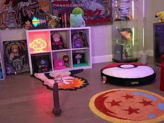 lovenzia — Camsoda recorded stream image, 29.03.2025 02:20