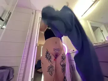 chloetease — Stripchat recorded stream screenshot (30 Mar 2025)