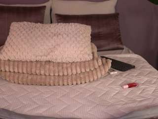 ellediane — Camsoda recorded stream image, 31.03.2025 00:30