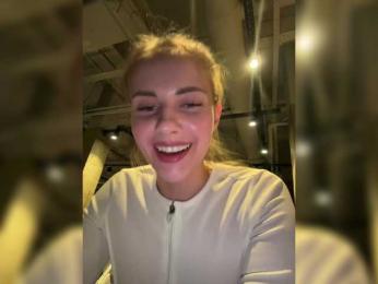 VikkiExtraCheese — Bongacams recorded stream image, 31.03.2025 13:50