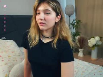 pinkncrazy — Chaturbate recorded stream screenshot (04 Feb 2025)