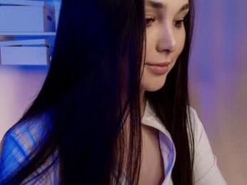 hollyextra — Chaturbate recorded stream image, 31.03.2025 18:10