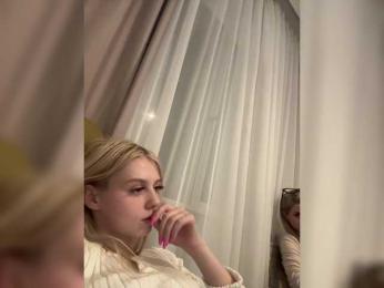 VibroMashulkaDashulka — Bongacams recorded stream image, 01.04.2025 17:00