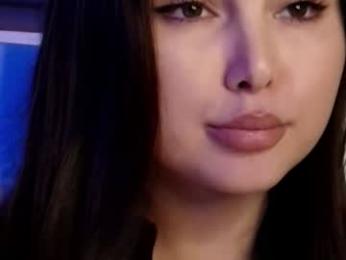 hollyextra — Chaturbate recorded stream image, 02.04.2025 18:00