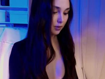 hollyextra — Chaturbate recorded stream image, 02.04.2025 18:00
