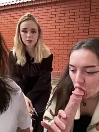 RollingGirls — Stripchat recorded stream image, 03.04.2025 13:00