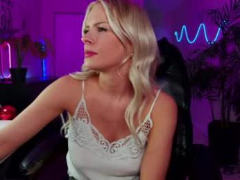 oliviaowens — Chaturbate recorded stream image, 04.04.2025 05:00