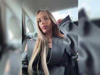 ALVUWKA — Bongacams recorded stream screenshot (04 Apr 2025)