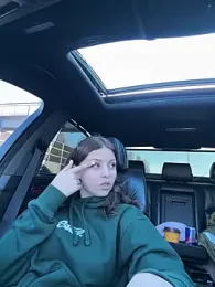 pusichka — Stripchat recorded stream image, 04.04.2025 09:00