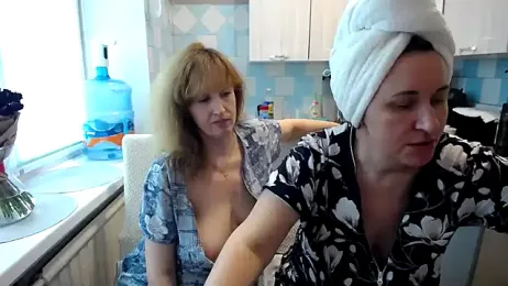 DonnaMagdalena — Stripchat recorded stream screenshot (04 Apr 2025)