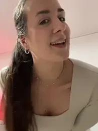 EllaMae — Stripchat recorded stream image, 04.04.2025 18:10