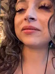 Lina_twin — Stripchat recorded stream image, 05.04.2025 12:30