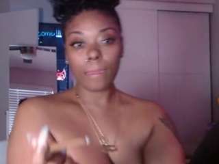 siennadivyne — Camsoda recorded stream screenshot (05 Apr 2025)