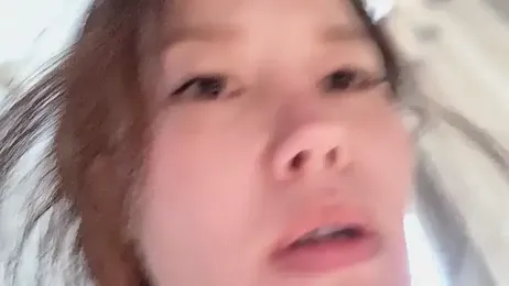 Krismil3 — Stripchat recorded stream image, 06.04.2025 04:30
