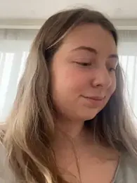 curvyflawless — Stripchat recorded stream screenshot (07 Apr 2025)